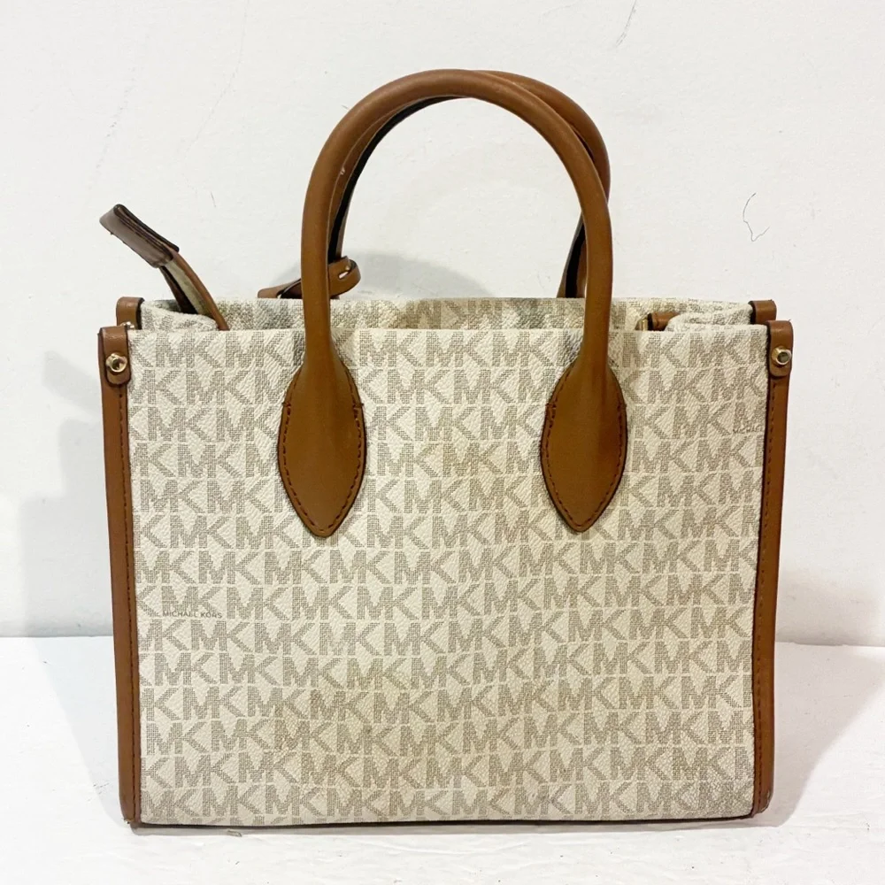Michael Kors MK Small Vanilla Messenger Handbag Bag Purse‎ Shopper Lady